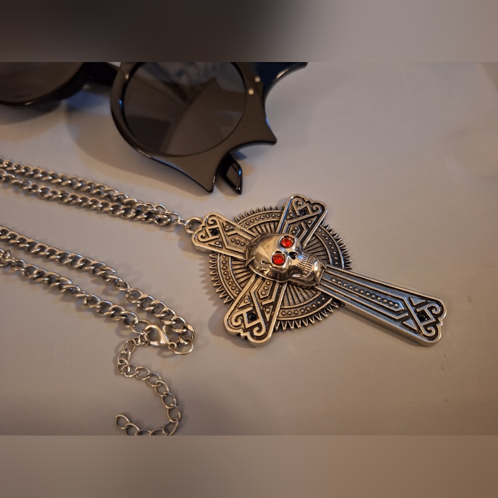 Gothic Accessory Duo #6 - Picture 2 of 3